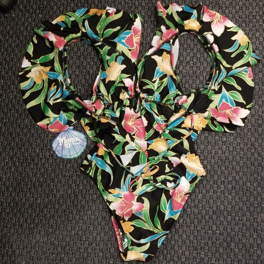 ๐HP๐ ๐Show Me Your Mumu๐ Ruffle One Piece Swim - Picture 6 of 8